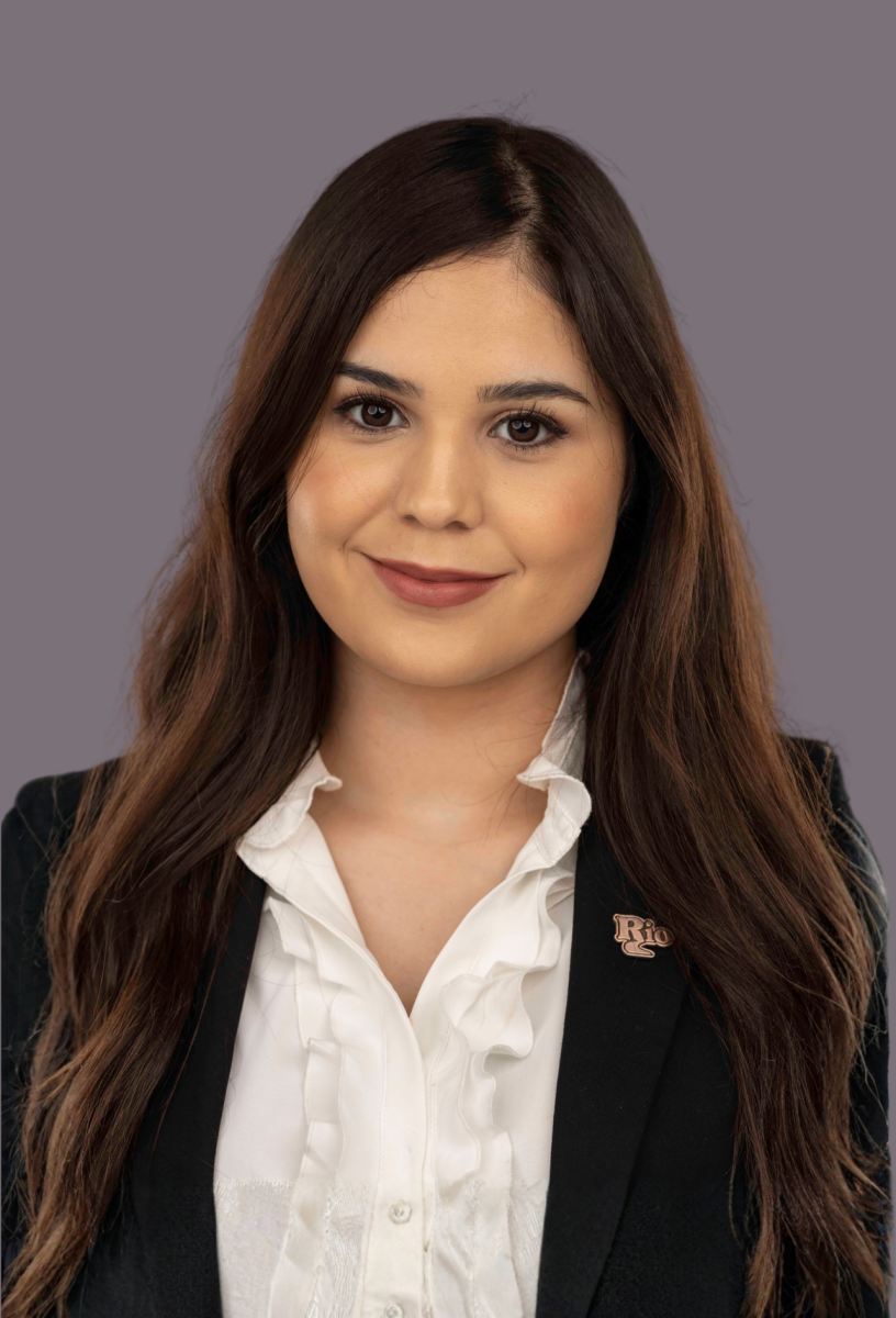 Employee headshot placeholder 1